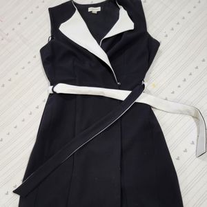 Calvin Klein, Size 8, Black and white, wrap formal dress with zipper